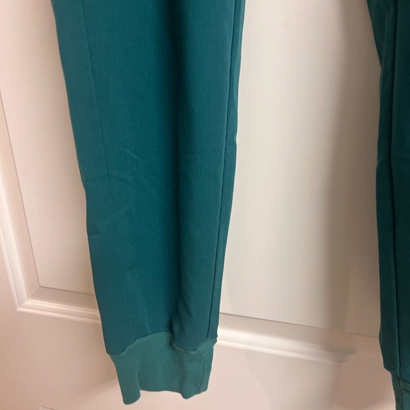 Figs Hunter Green Zamora Scrub Pants Great Condition SP - Picture 8 of 16